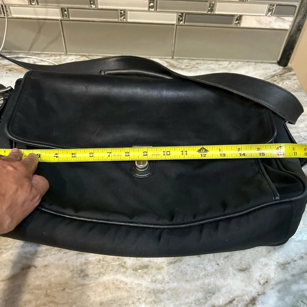 COACH MENS MESSENGER BRIEFCASE LAPTOP BAG BLACL LEATHER/Nylon trim 17x12